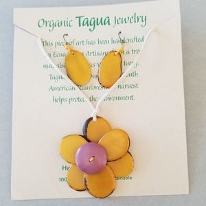 Tagua Nut Daisy Necklace & Earrings